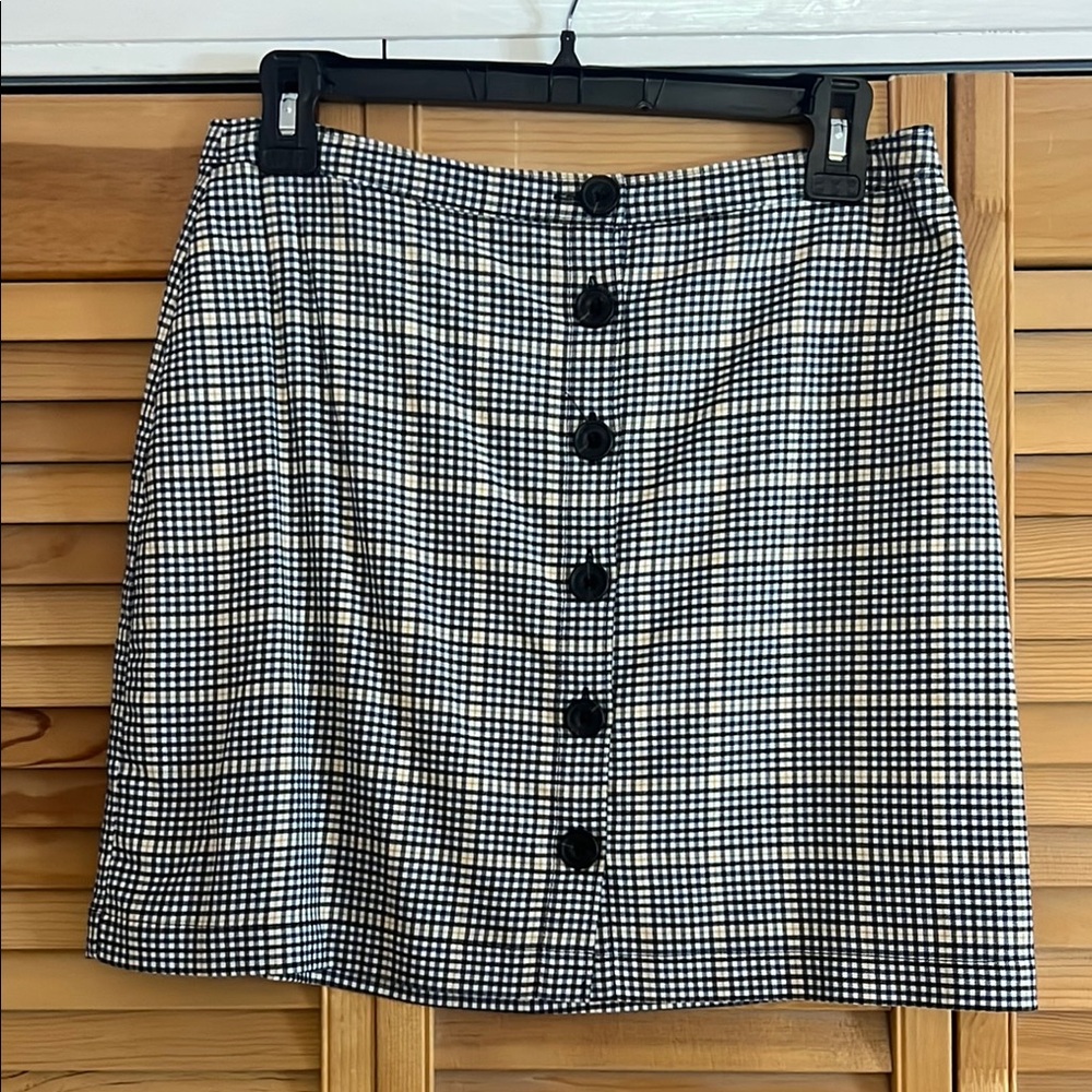 Black and White Plaid Skirt